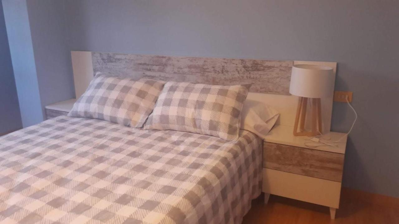Apartamento Con Terraza En El Casco Historico Оренсе Экстерьер фото